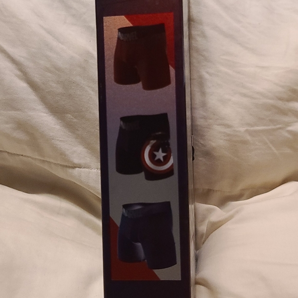 Captain America Performance Mesh Boxer Briefs - Picture 2 of 4